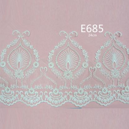 FASHION LACE