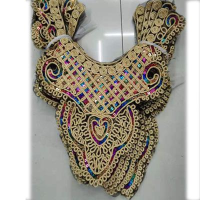 NECKLINE LACE