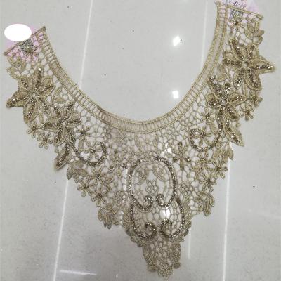 NECKLINE LACE