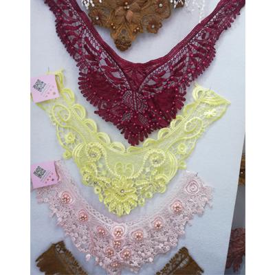 NECKLINE LACE