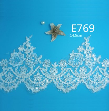 FASHION LACE